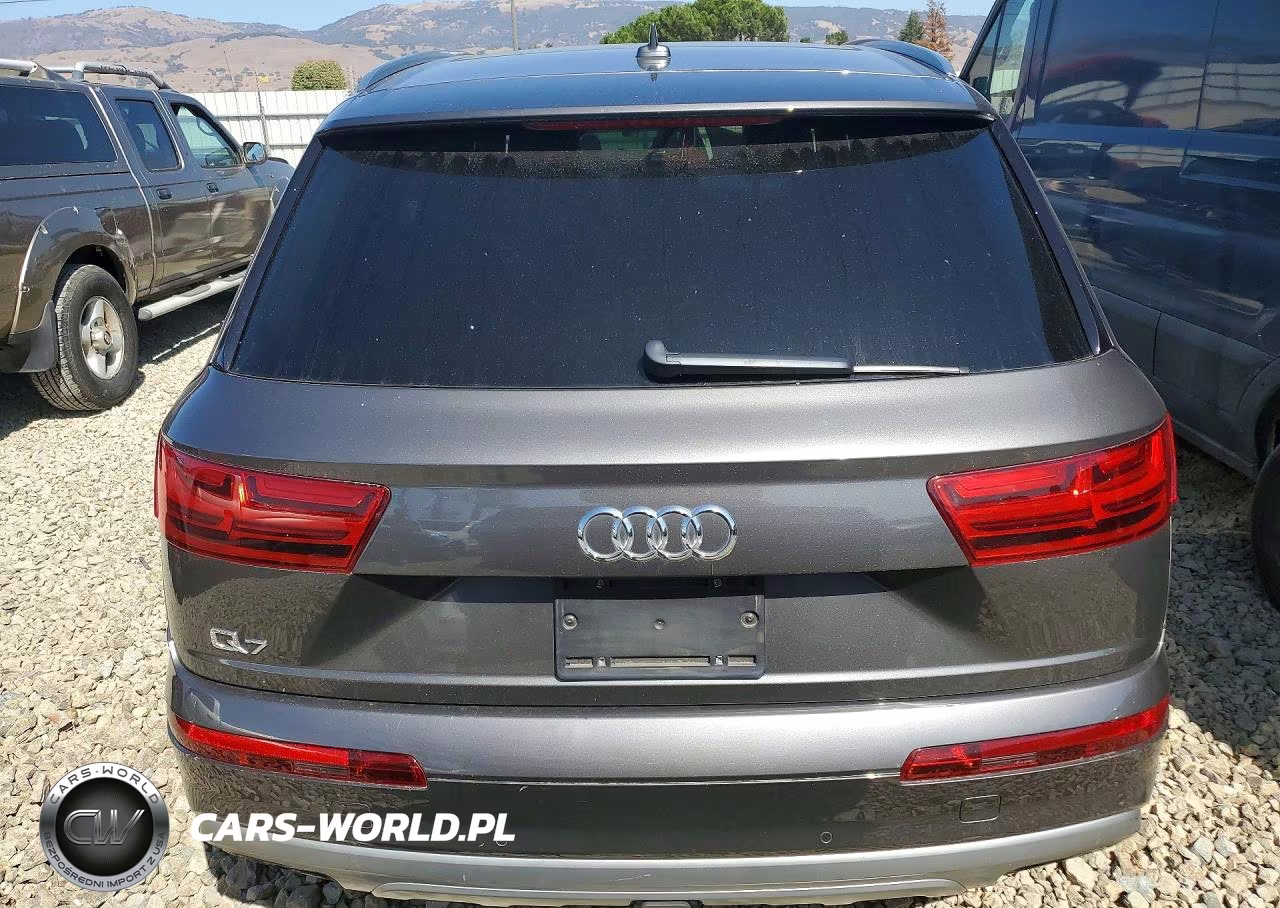 2019 Audi Q7 Premium Plus VIN:WA1LAAF70KD003846 - 6