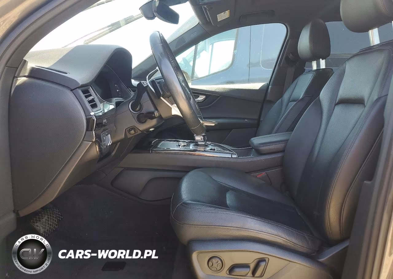 2019 Audi Q7 Premium Plus VIN:WA1LAAF70KD003846 - 7