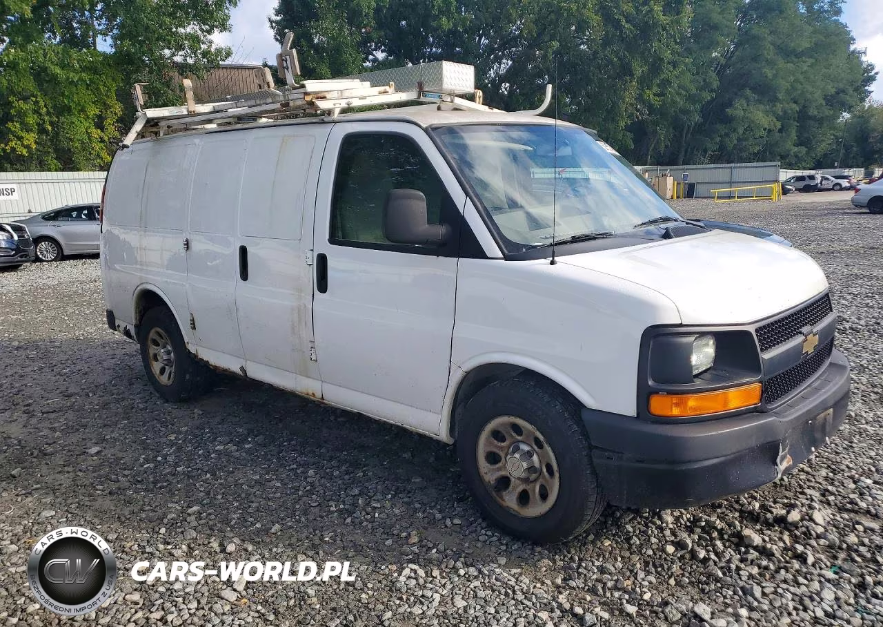 2011 Chevrolet Express G1500 Delivery Van VIN:1GCSGAFX8B1124531 - 4