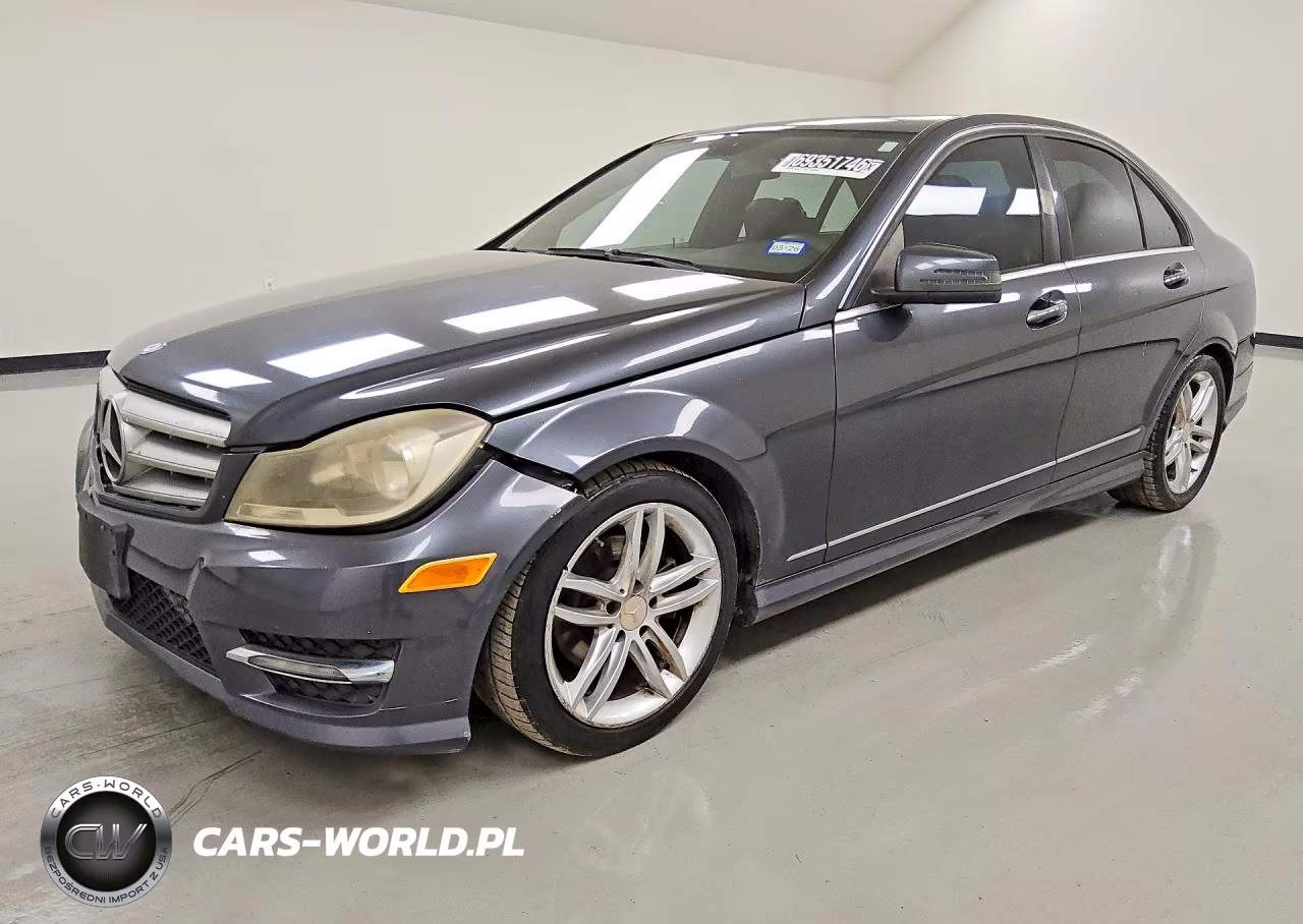 2013 Mercedes-Benz C 250 VIN:WDDGF4HB6DA810913 - 1