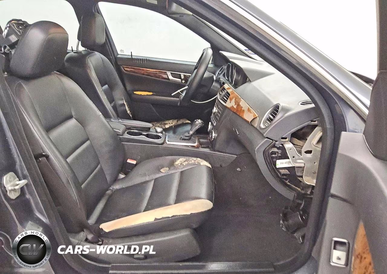 2013 Mercedes-Benz C 250 VIN:WDDGF4HB6DA810913 - 14