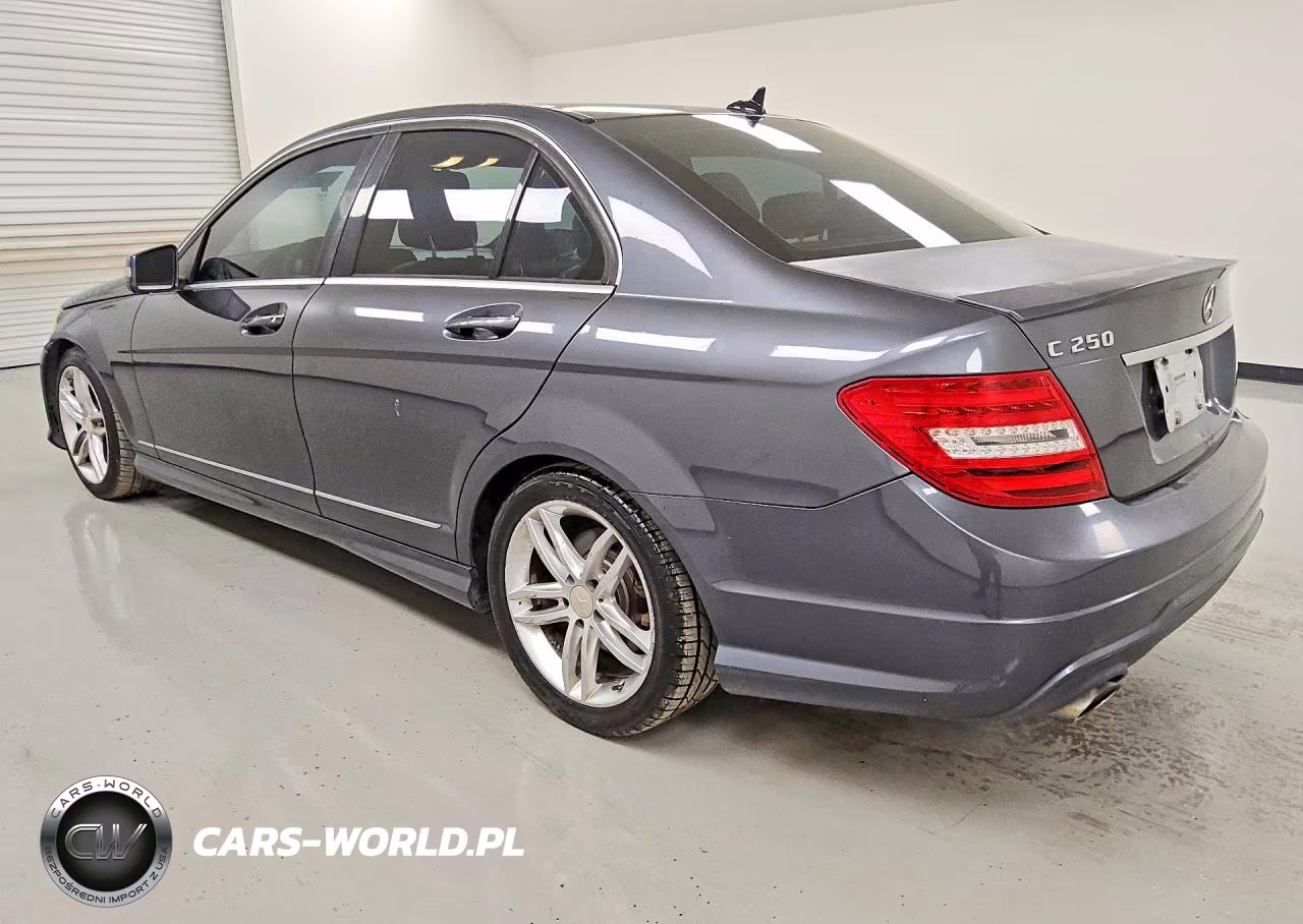 2013 Mercedes-Benz C 250 VIN:WDDGF4HB6DA810913 - 2