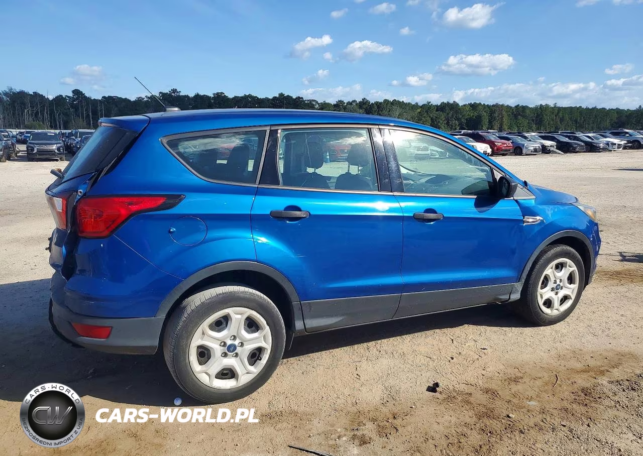 2019 Ford Escape S VIN:1FMCU0F79KUB21641 - 3
