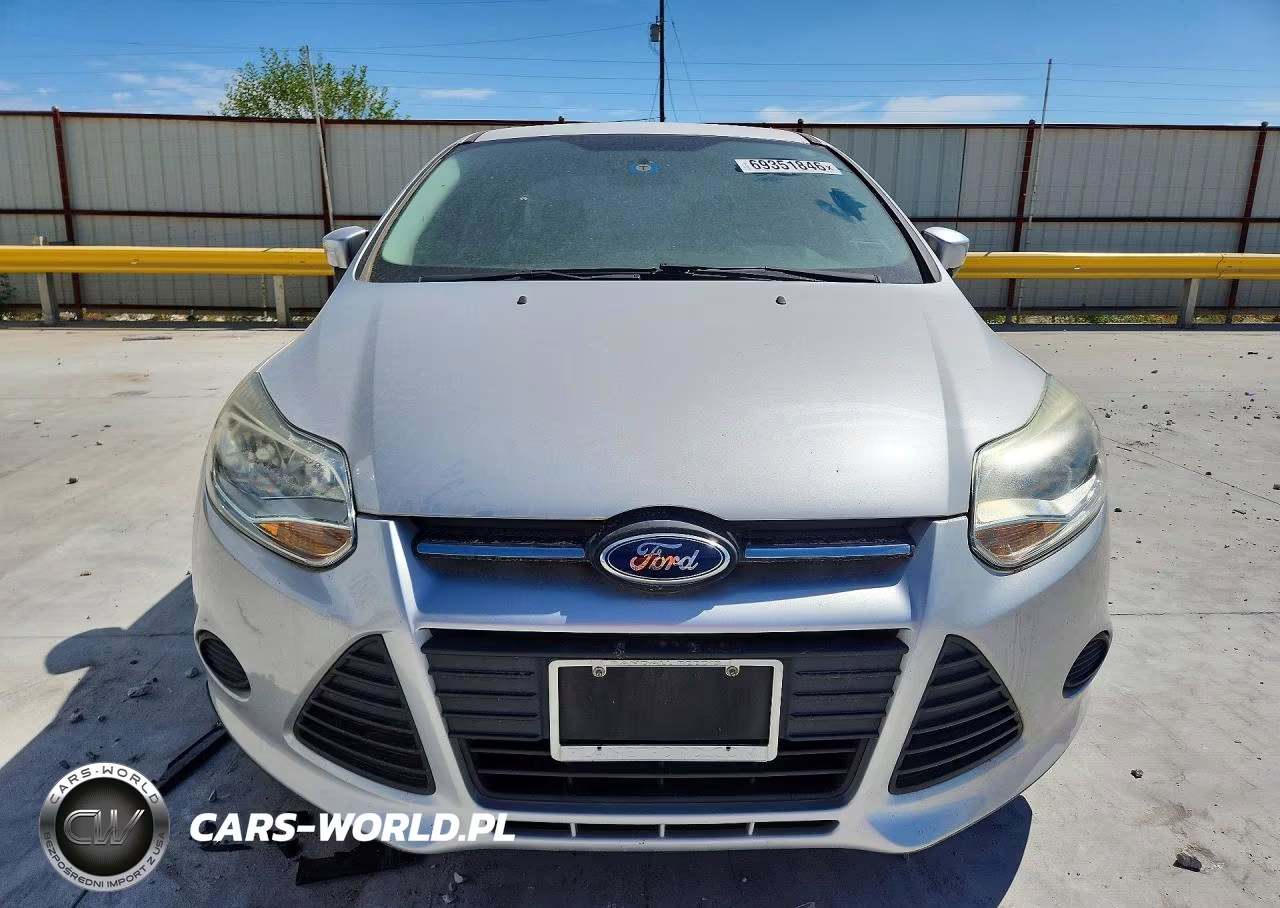 2014 Ford Focus Se VIN:1FADP3F22EL445617 - 5