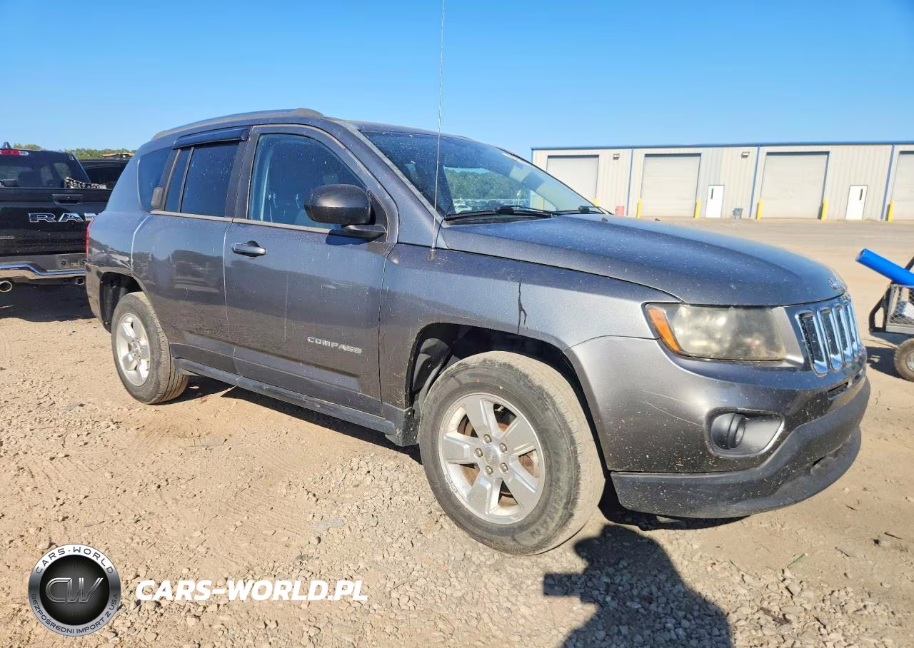 2014 Jeep Compass Sport VIN:1C4NJCBA3ED573811 - 4