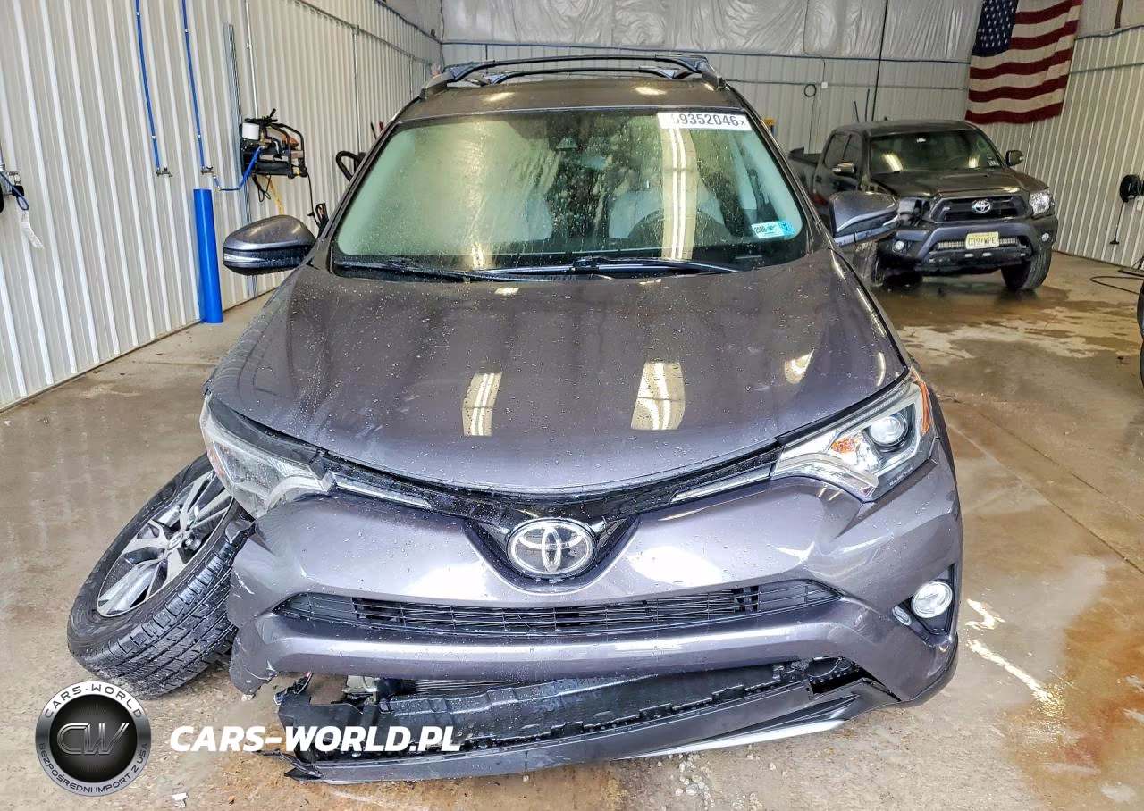 2017 Toyota Rav4 Xle VIN:2T3RFREVXHW677238 - 5