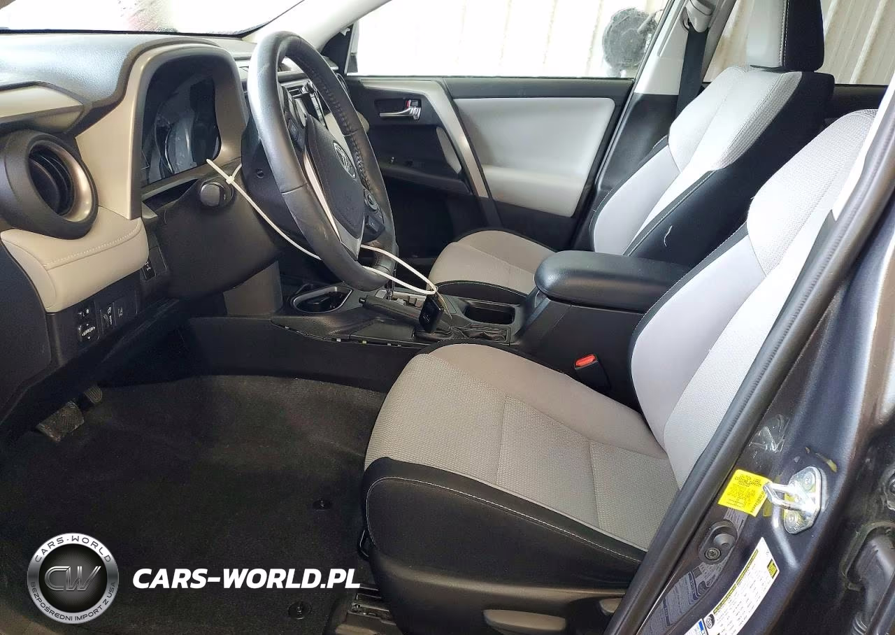 2017 Toyota Rav4 Xle VIN:2T3RFREVXHW677238 - 7