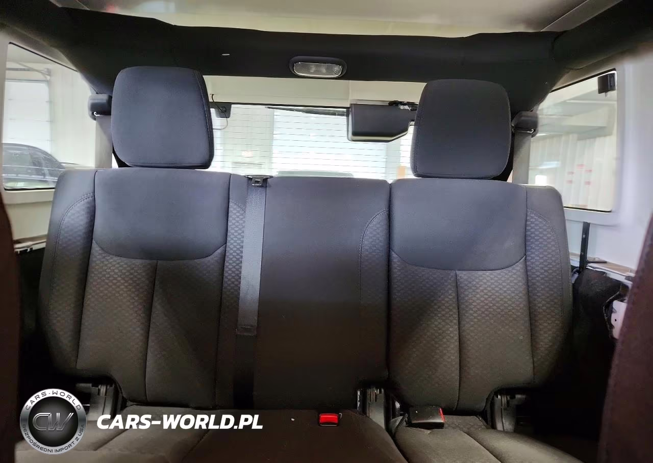 2014 Jeep Wrangler Unlimited Sport VIN:1C4BJWKG5EL238001 - 10