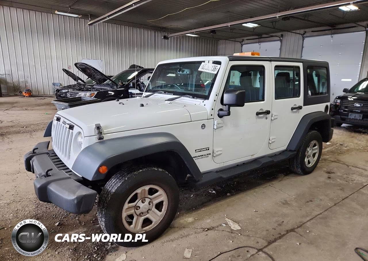 2014 Jeep Wrangler Unlimited Sport VIN:1C4BJWKG5EL238001 - 4