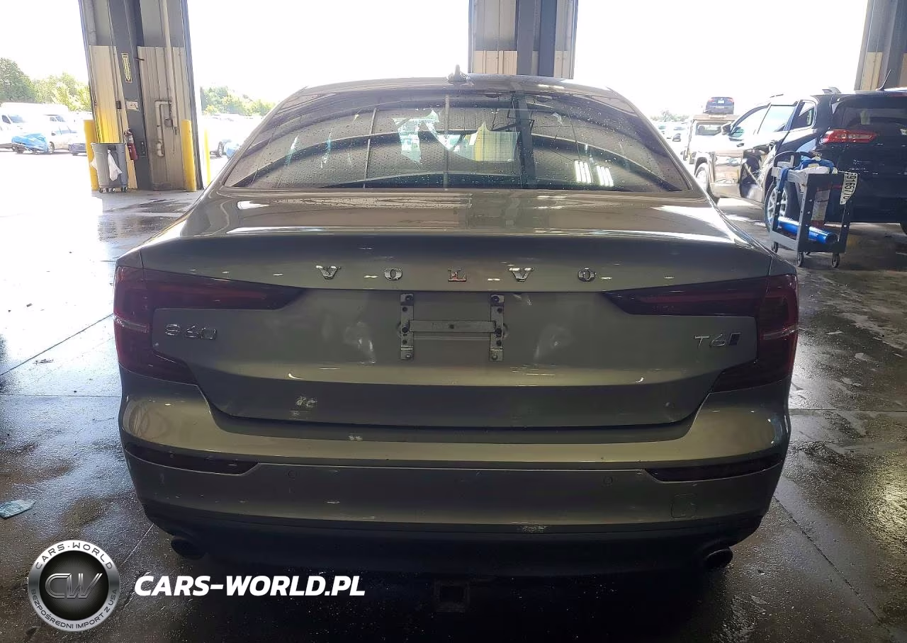 2020 Volvo S60 T6 Momentum VIN:7JRA22TKXLG066818 - 6