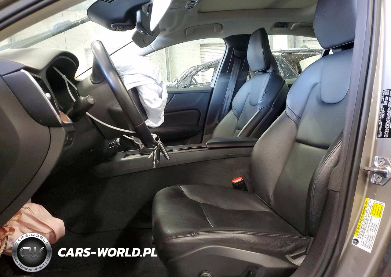 2020 Volvo S60 T6 Momentum VIN:7JRA22TKXLG066818 - 7