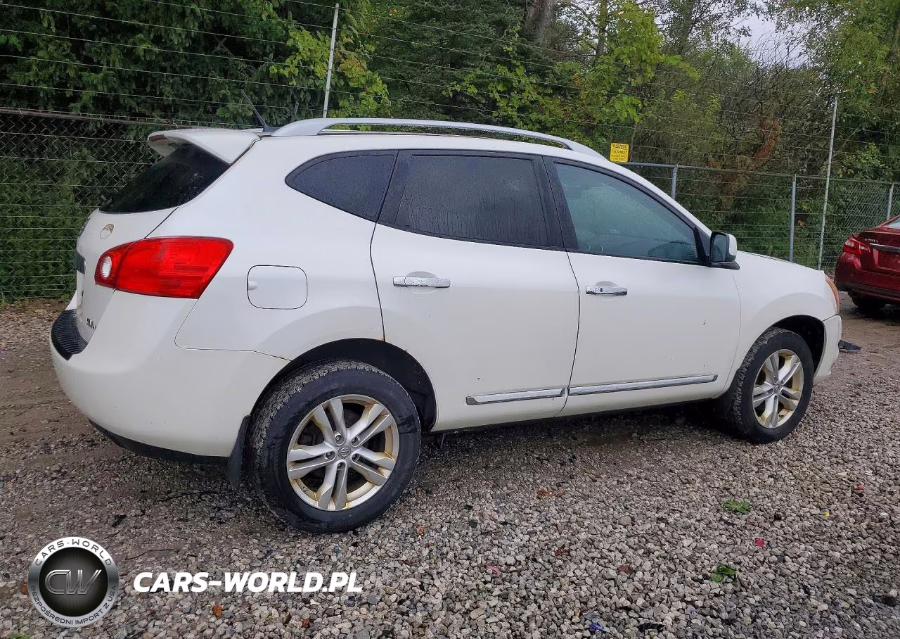 2012 Nissan Rogue S VIN:JN8AS5MV3CW377526 - 3