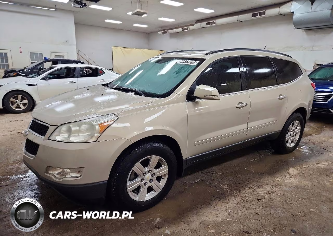 2011 Chevrolet Traverse Lt VIN:1GNKVGED4BJ335944 - 1