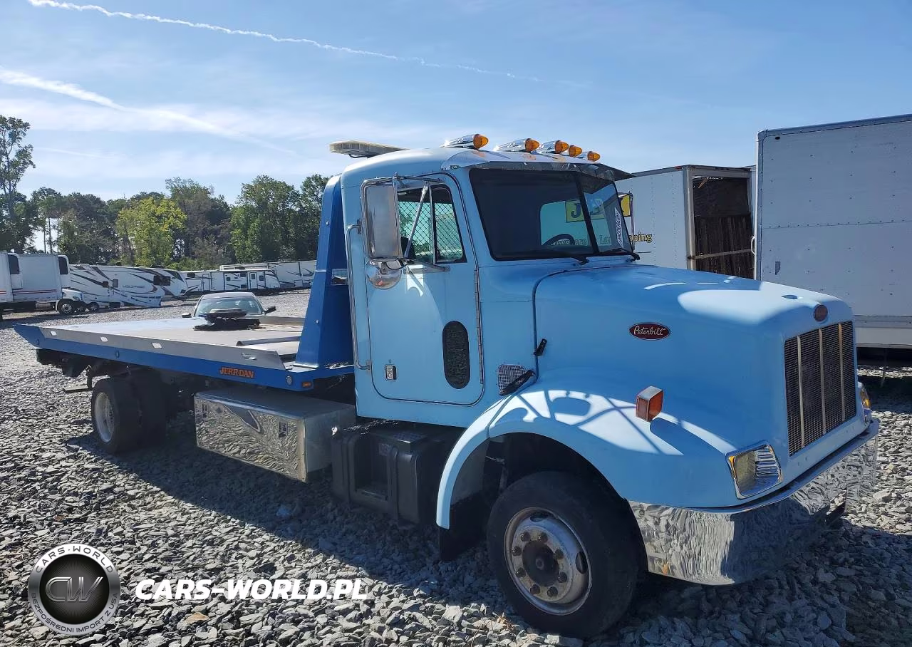 2001 Peterbilt 330 - Flat Bed Truck VIN:2NPNHD6X41M569747 - 4