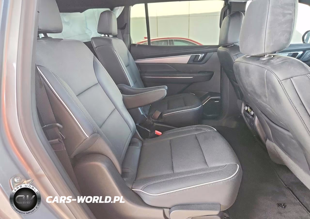 2025 Buick Enclave Preferred VIN:5GAERARS8SJ248534 - 11