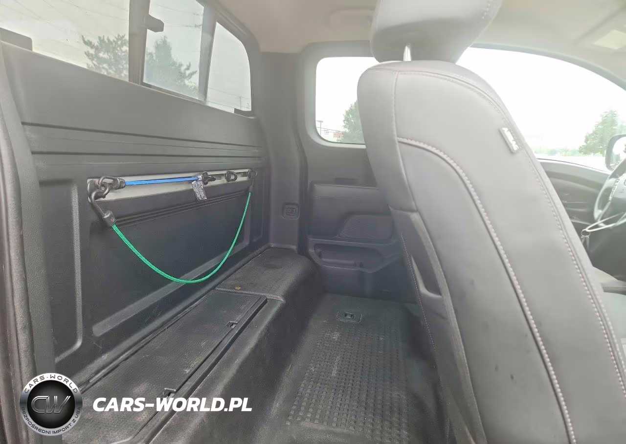 2019 Nissan Titan S VIN:1N6AA1C87KN518537 - 10