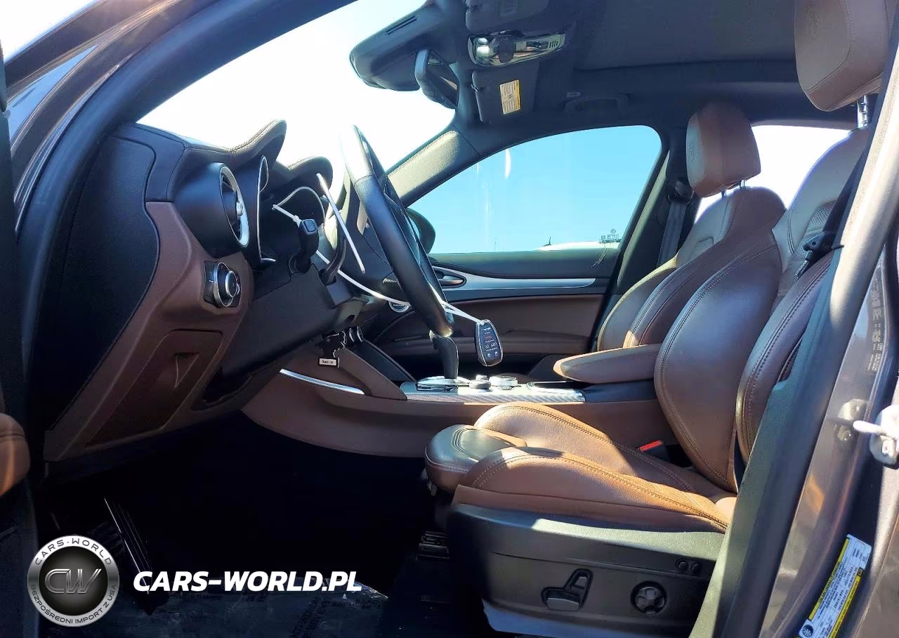 2021 Alfa Romeo Stelvio Ti VIN:ZASPAKBNXM7D16073 - 7