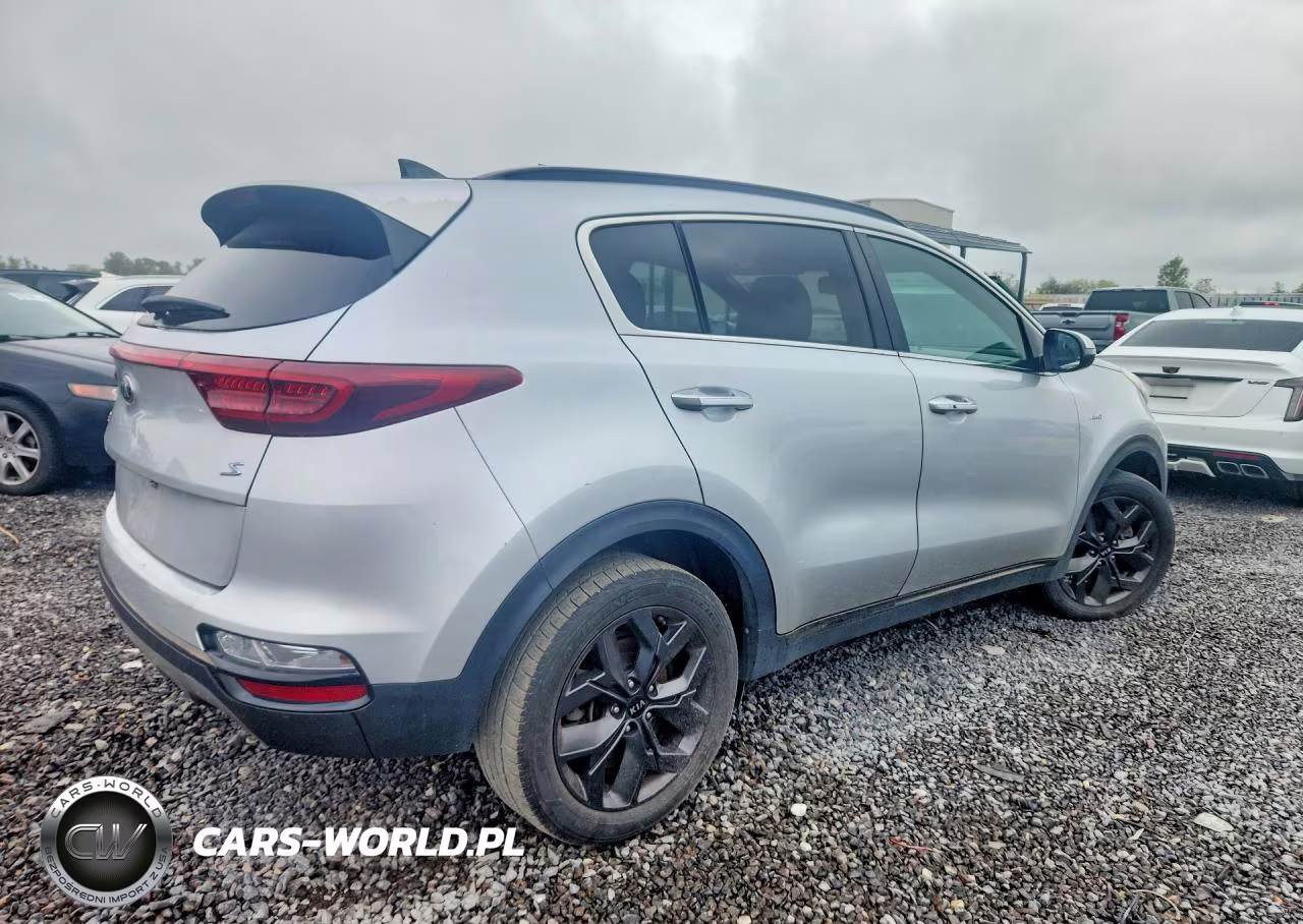 2020 Kia Sportage S VIN:KNDP6CAC3L7638813 - 3