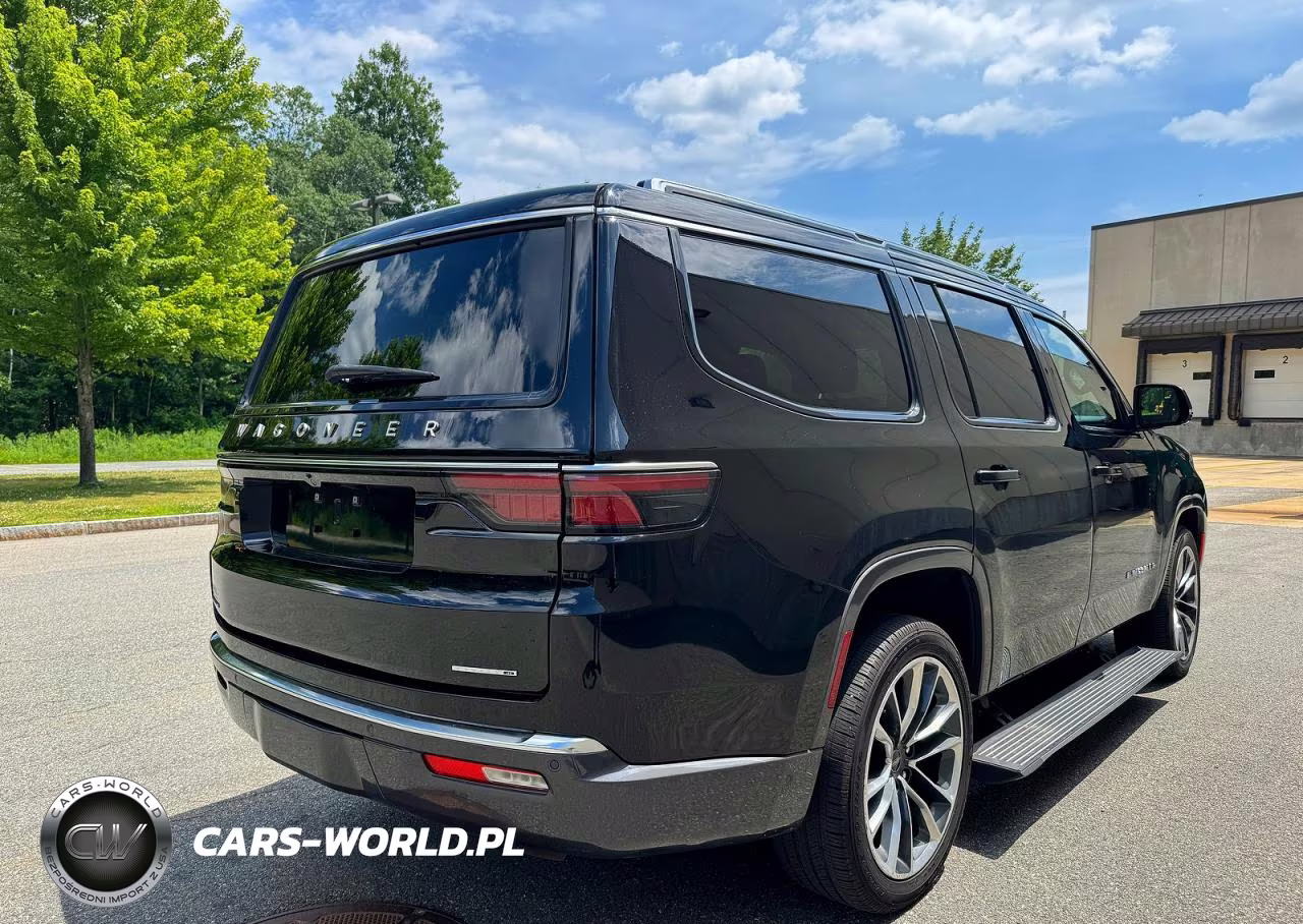 2022 Jeep Wagoneer Series Iii VIN:1C4SJVDTXNS108757 - 4