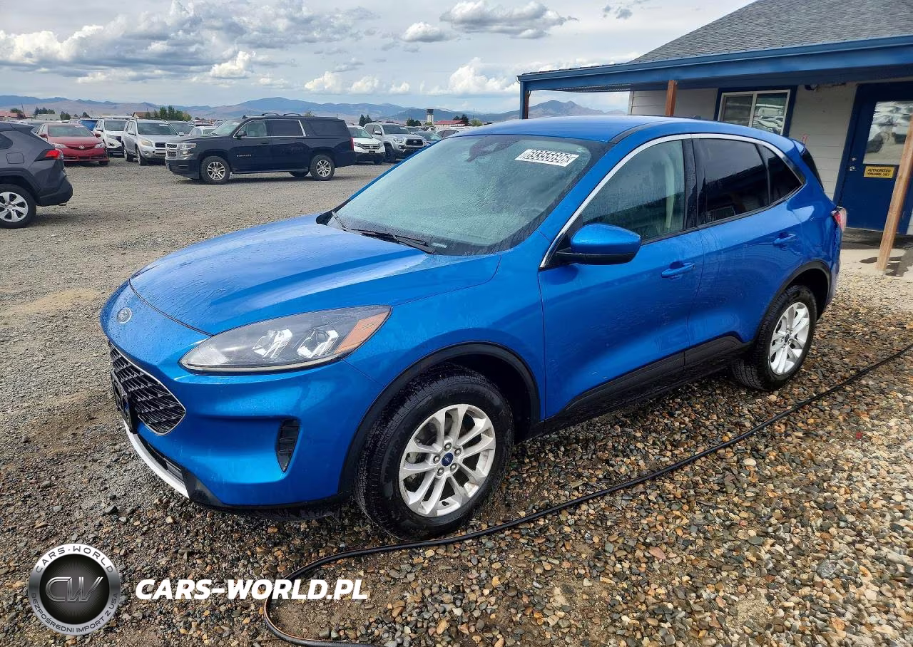 2020 Ford Escape Se