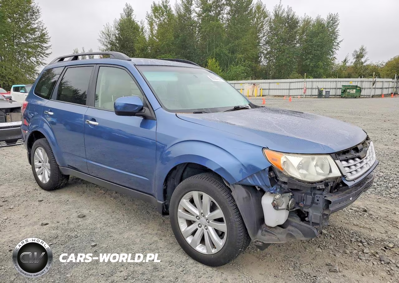 2013 Subaru Forester 2.5X Premium VIN:JF2SHADC2DH423506 - 4