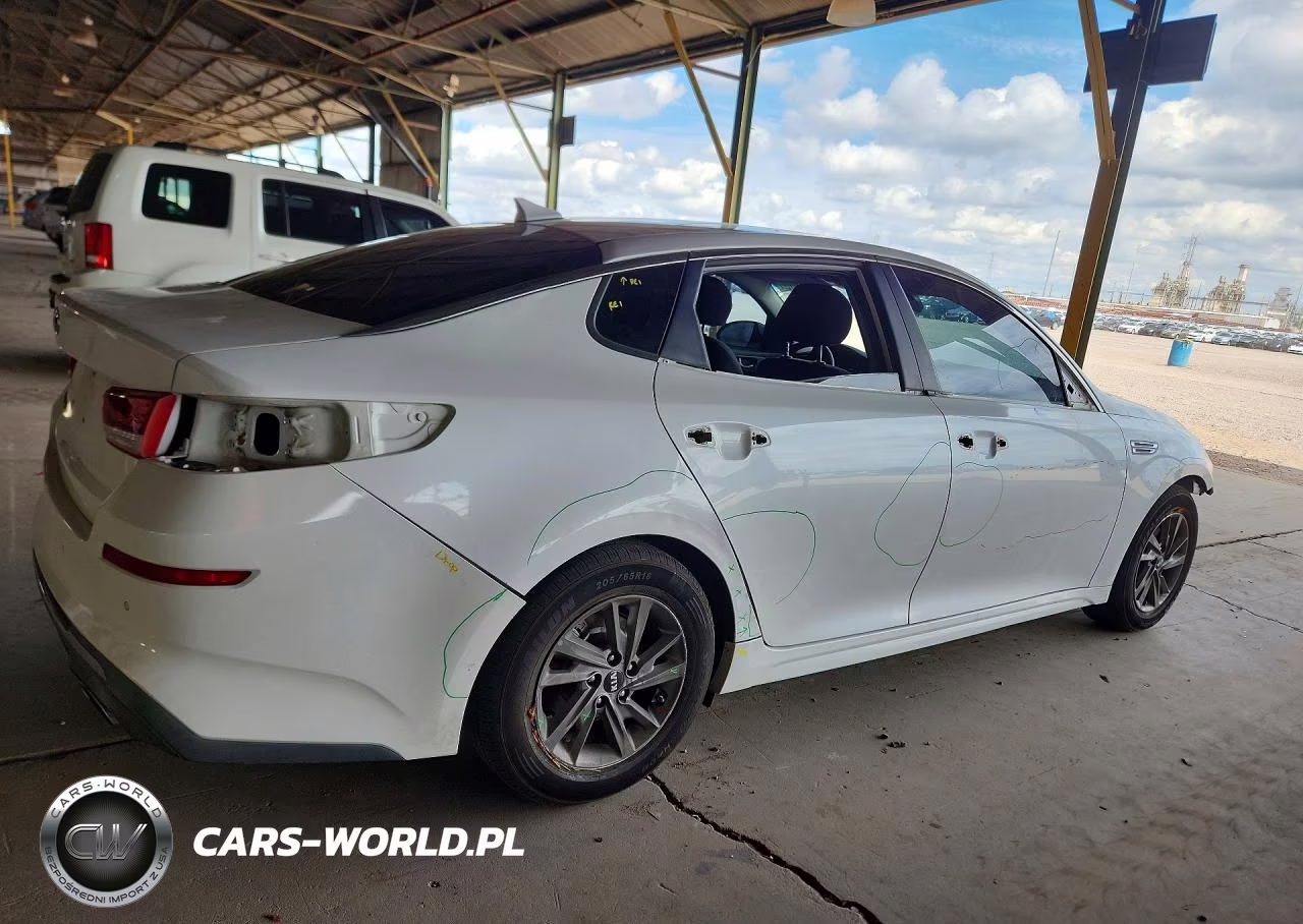 2019 Kia Optima Lx VIN:5XXGT4L32KG362657 - 3