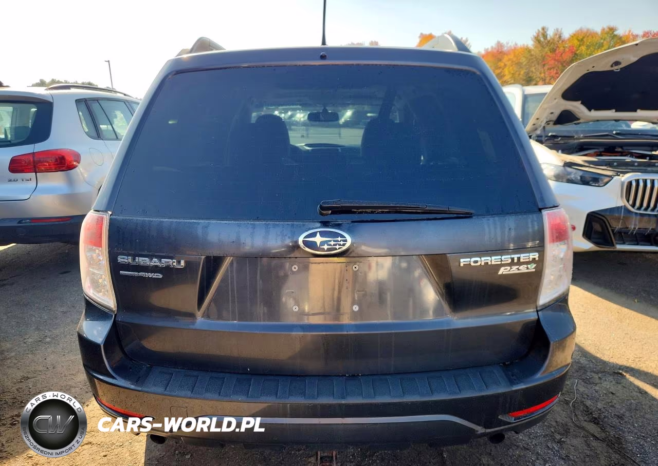2011 Subaru Forester 2.5X Premium VIN:JF2SHADC1BH719727 - 6