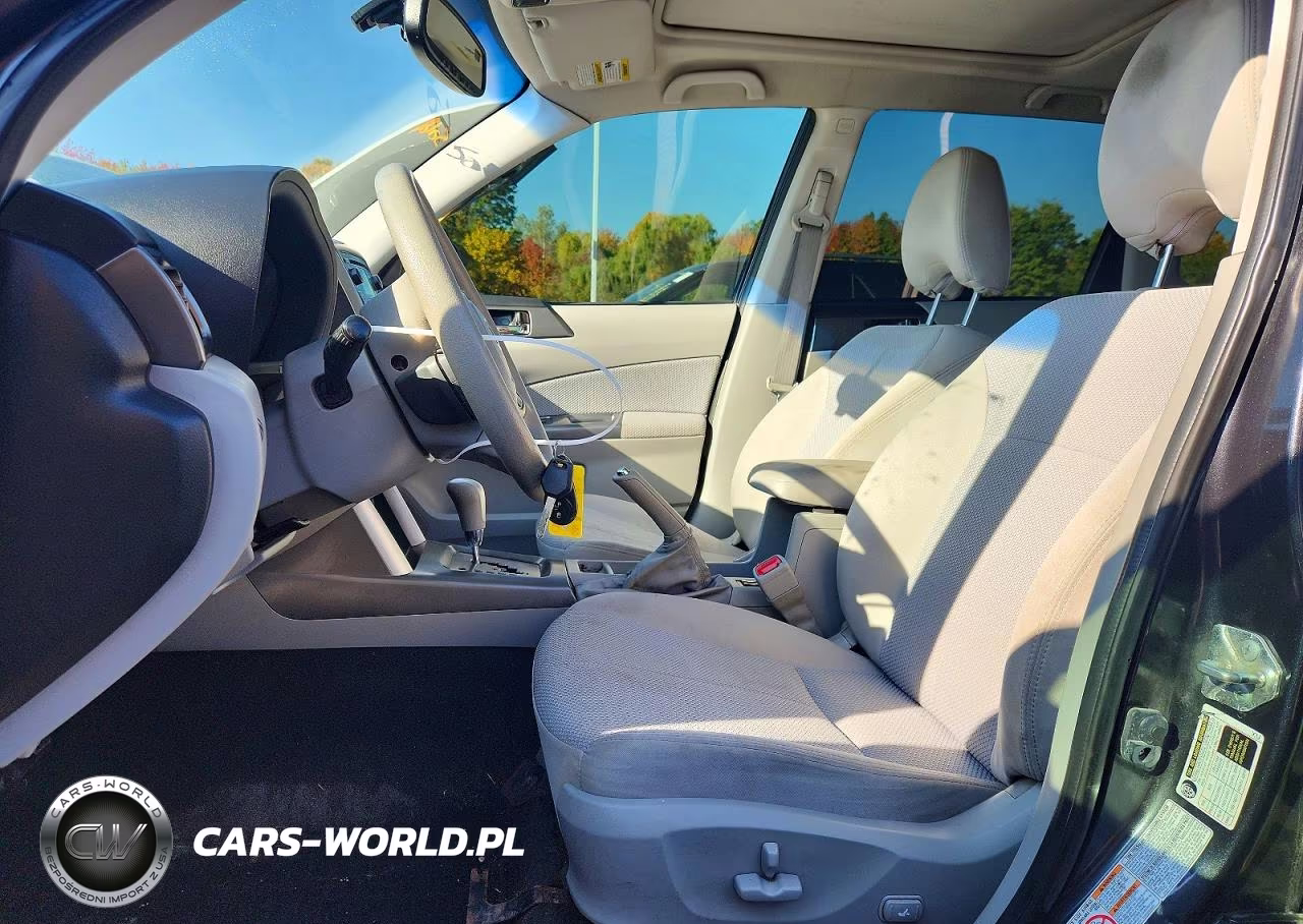 2011 Subaru Forester 2.5X Premium VIN:JF2SHADC1BH719727 - 7