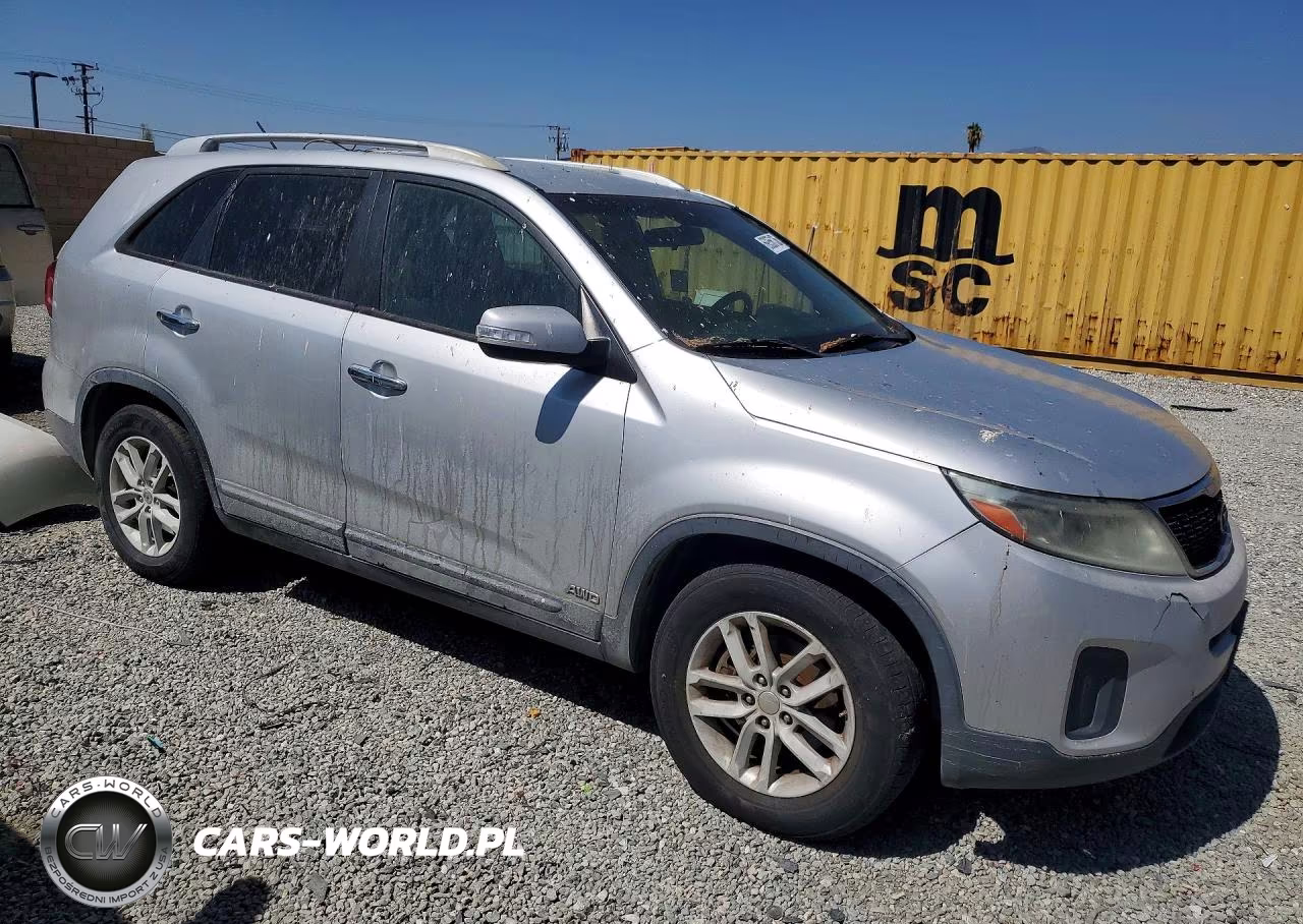2015 Kia Sorento Lx VIN:5XYKTDA78FG600254 - 4