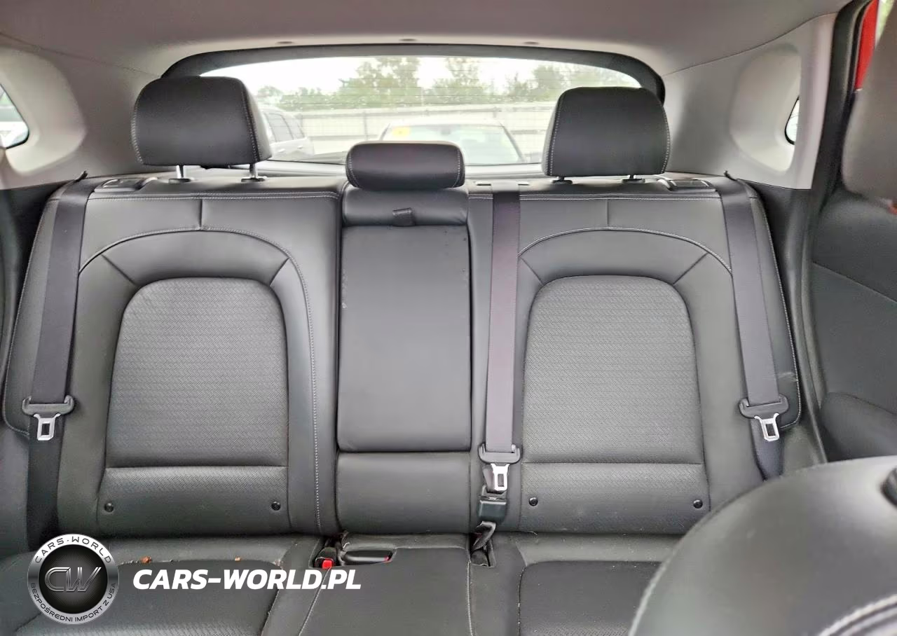 2019 Hyundai Kona Limited VIN:KM8K3CA55KU265726 - 10