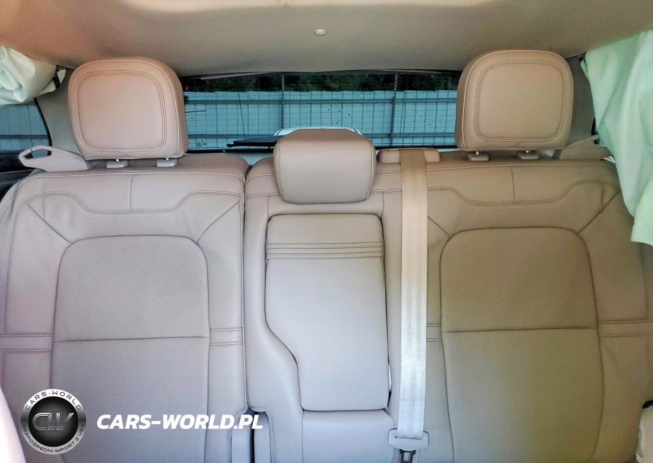 2020 Lincoln Corsair Reserve VIN:5LMCJ2C95LUL16371 - 10