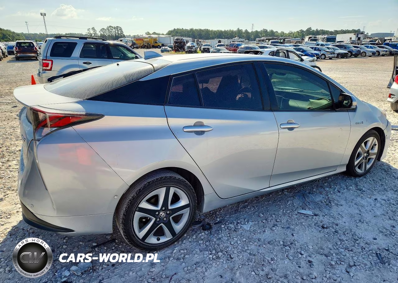 TOYOTA PRIUS VIN:JTDKARFU8J3545948 - 3