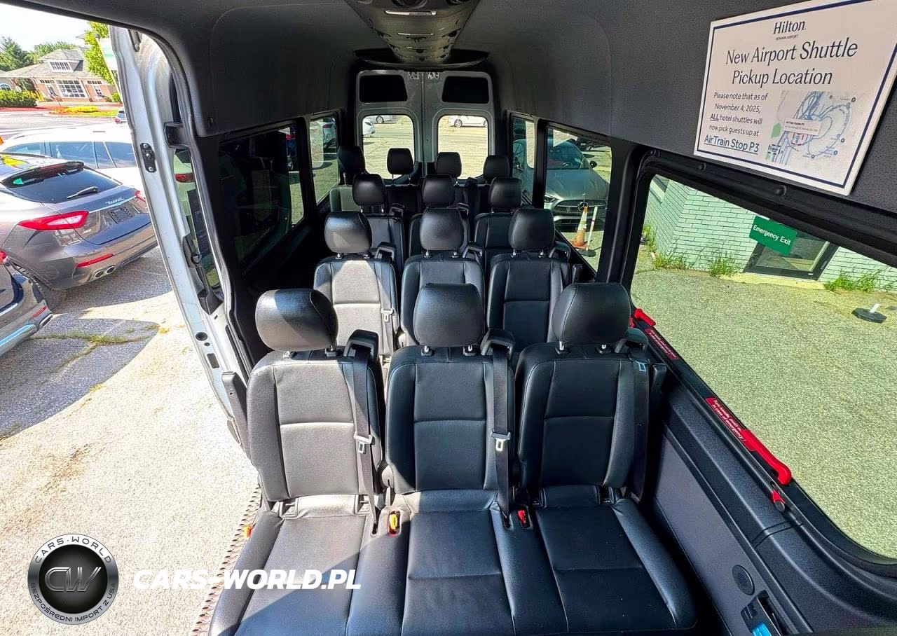 2024 Mercedes-Benz Sprinter 2500 VIN:W1Z4NGHY0RT164471 - 11