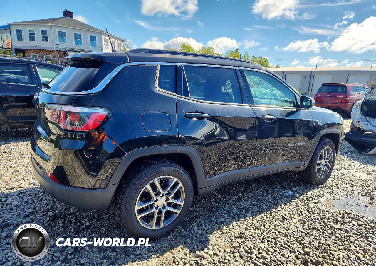 2017 Jeep Compass Latitude VIN:3C4NJDBBXHT609118 - 3