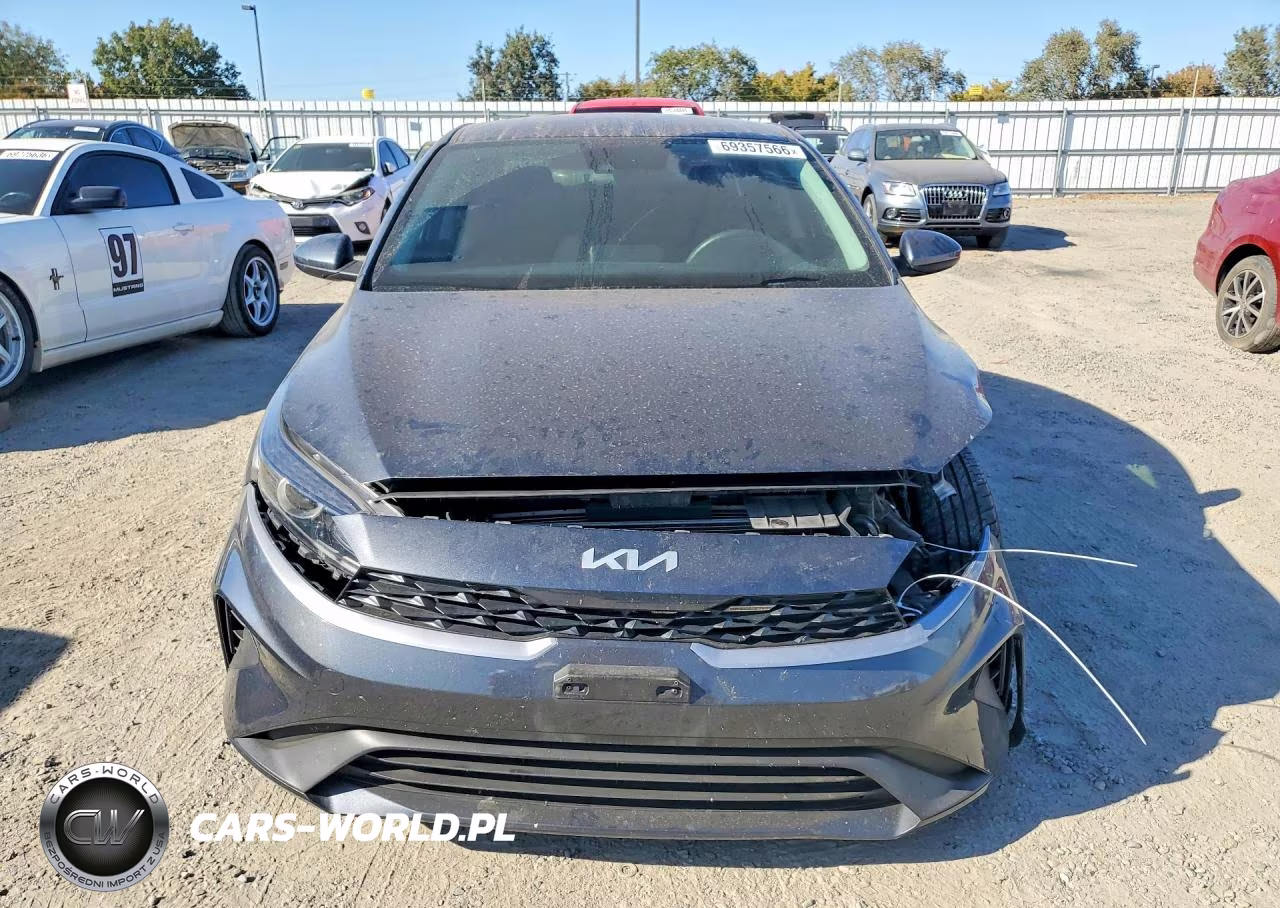 2024 Kia Forte Lxs VIN:3KPF24AD0RE715698 - 5