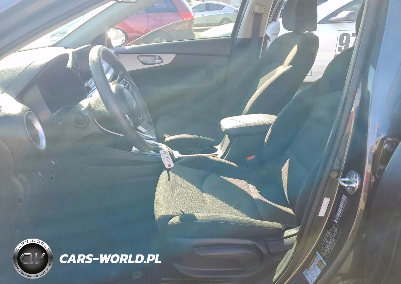 2024 Kia Forte Lxs VIN:3KPF24AD0RE715698 - 7