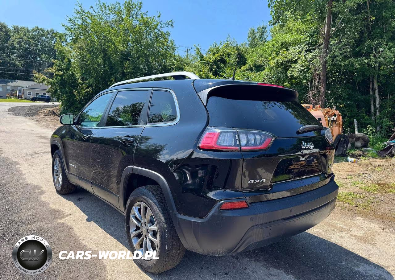 2019 Jeep Cherokee Latitude Plus VIN:1C4PJMLB9KD431013 - 3