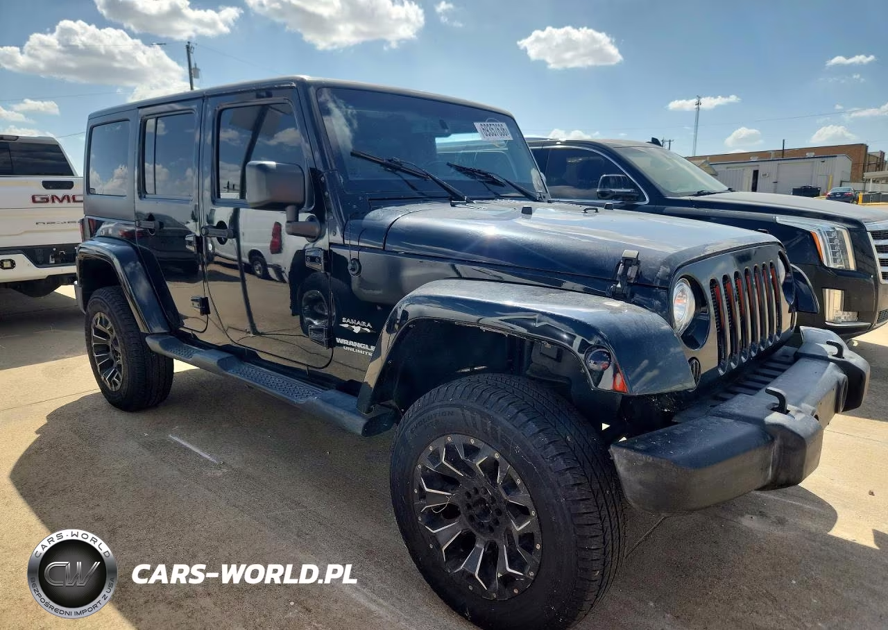 2017 Jeep Wrangler Unlimited Sahara VIN:1C4BJWEG3HL696314 - 4