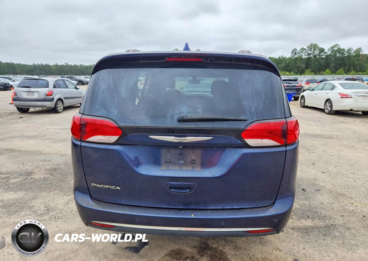 2017 Chrysler Pacifica Touring L VIN:2C4RC1BG9HR519239 - 6