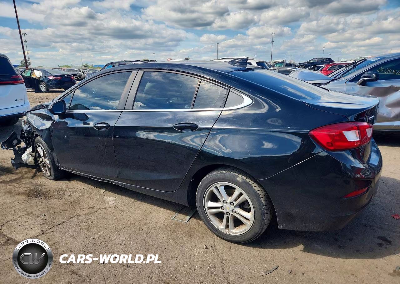 2018 Chevrolet Cruze Lt VIN:1G1BE5SM7J7117728 - 2