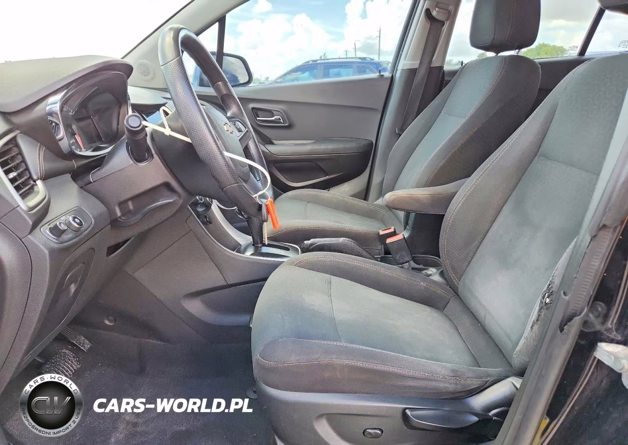 2019 Chevrolet Trax Ls VIN:3GNCJKSB9KL154627 - 7