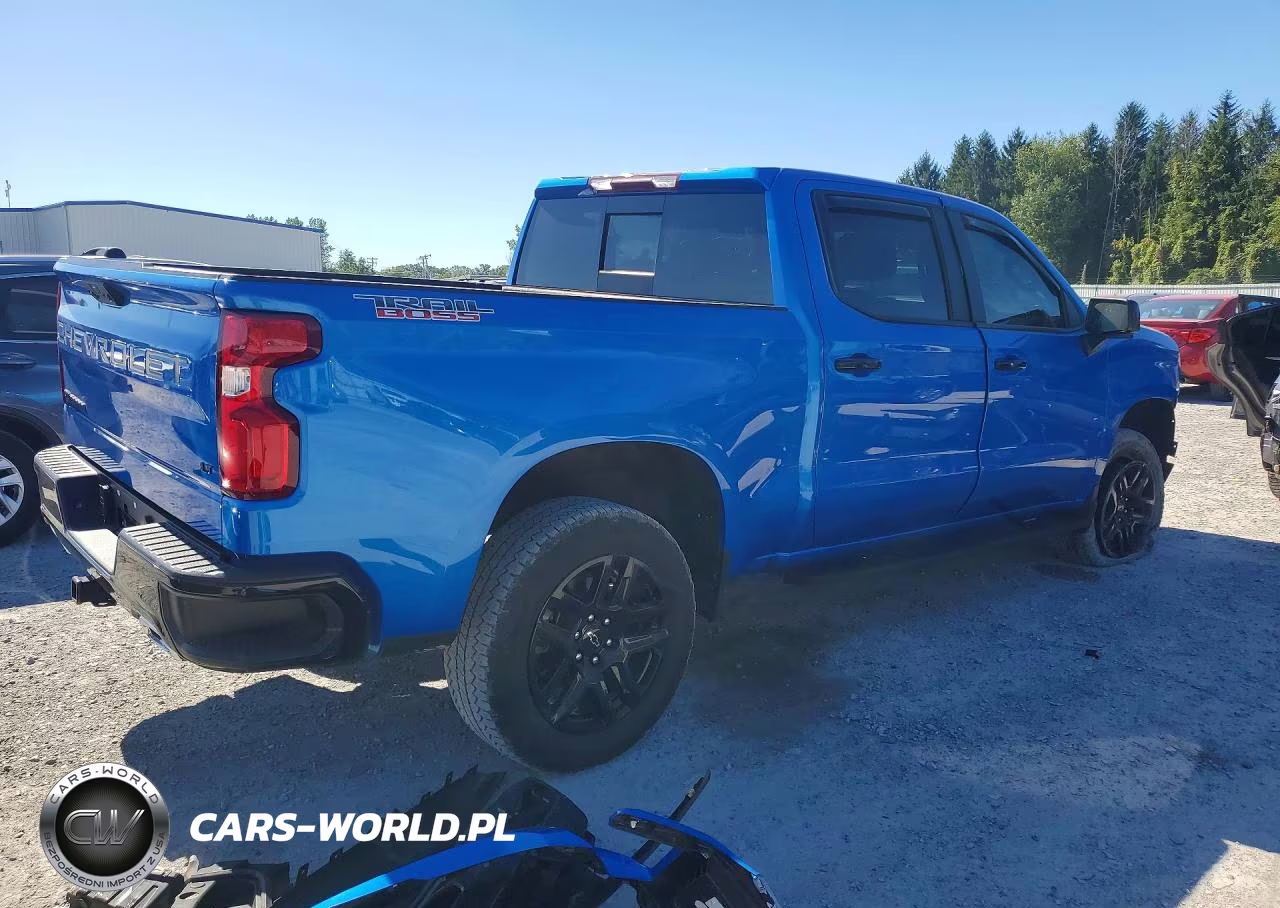 2025 Chevrolet Silverado K1500 Lt Trail Boss VIN:3GCUKFED1SG158971 - 3