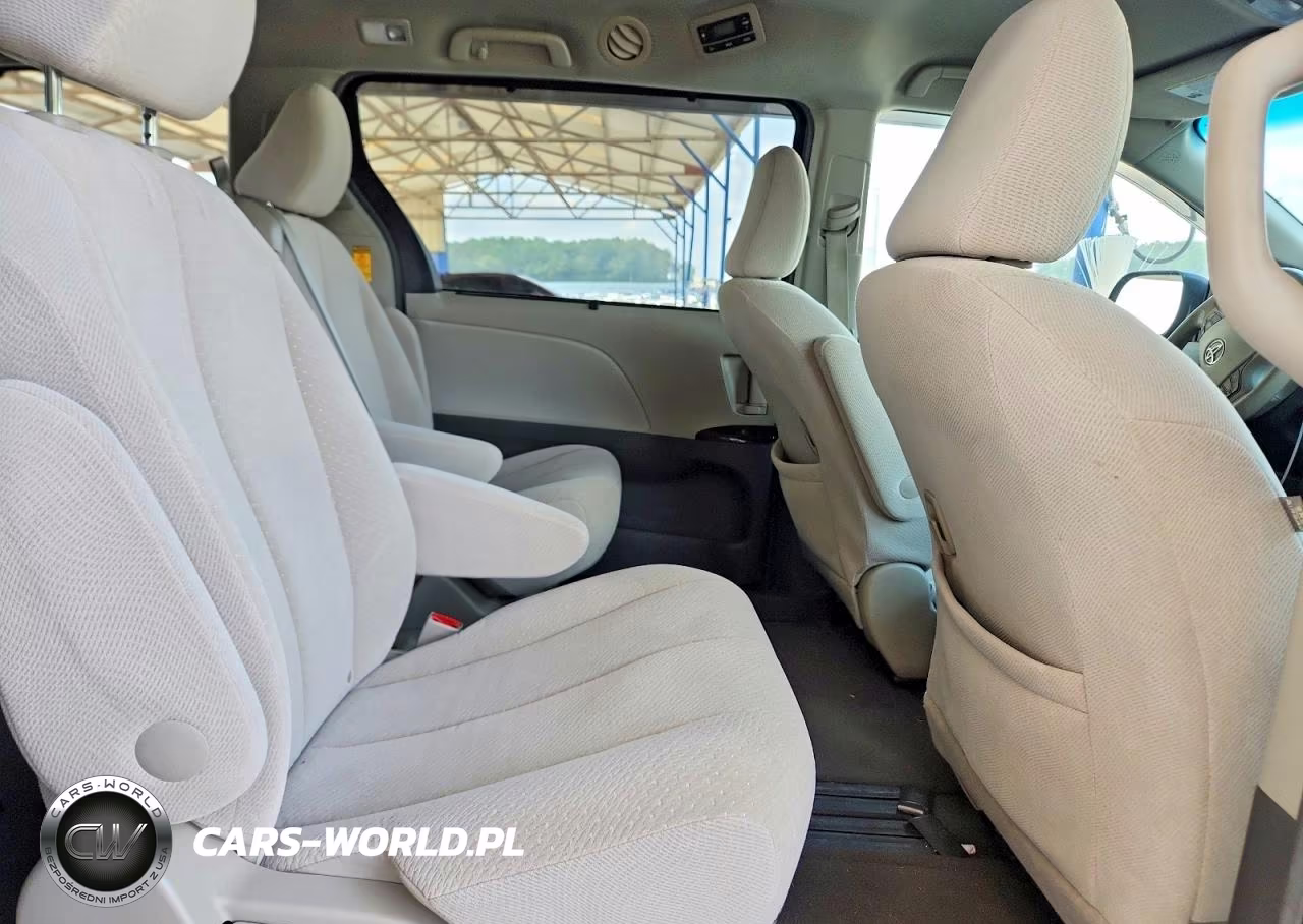2014 Toyota Sienna Le VIN:5TDKK3DC5ES525486 - 11