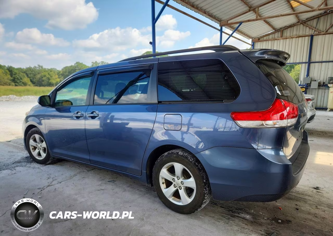 2014 Toyota Sienna Le VIN:5TDKK3DC5ES525486 - 2