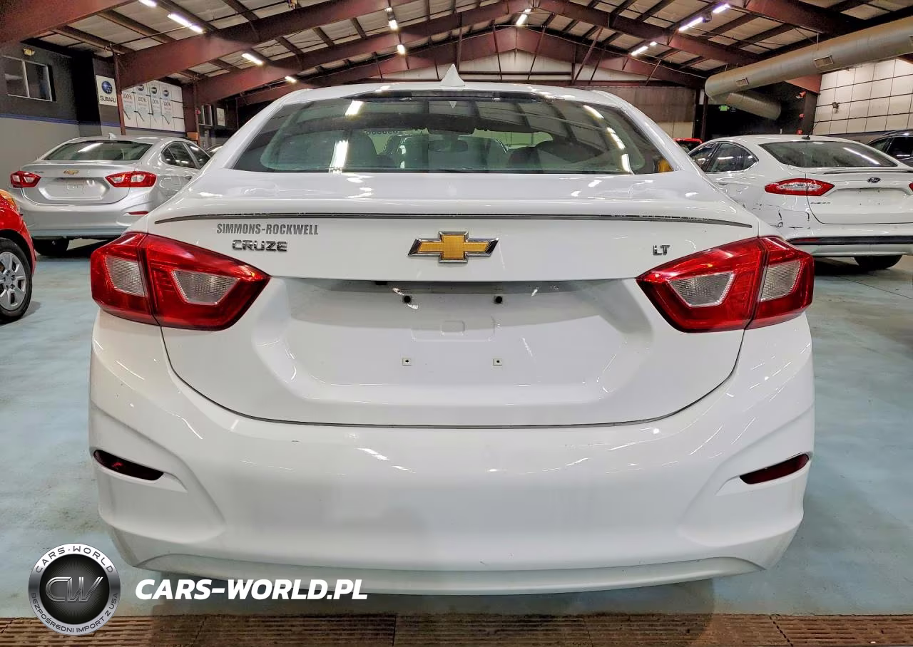 2018 Chevrolet Cruze Lt VIN:1G1BE5SM5J7176082 - 6