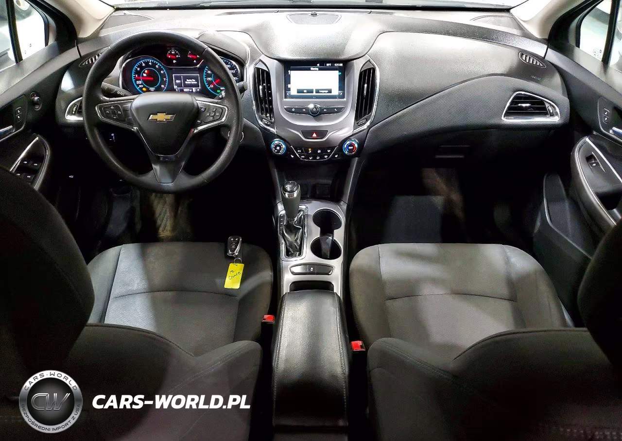2018 Chevrolet Cruze Lt VIN:1G1BE5SM5J7176082 - 8