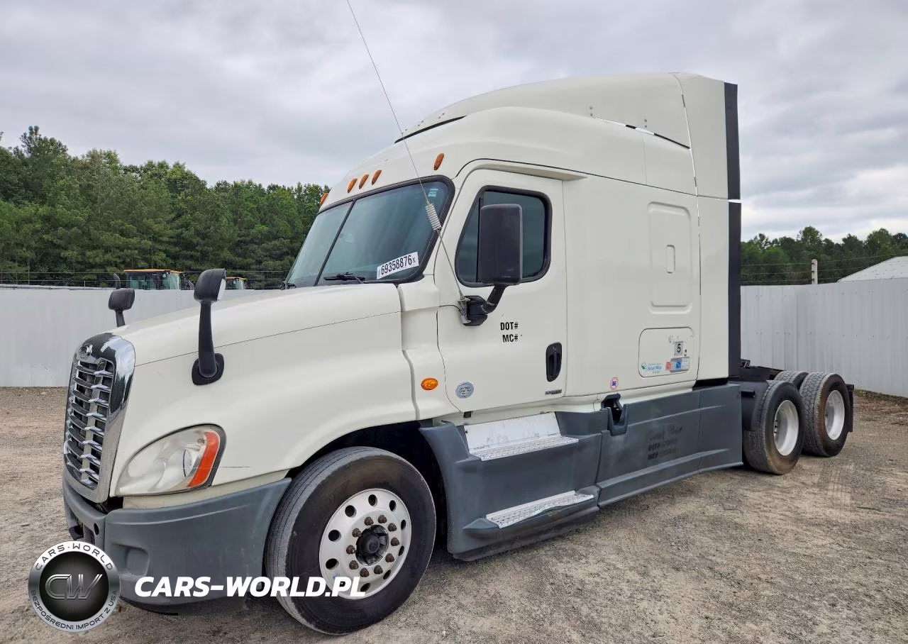 2015 Freightliner Cascadia 125