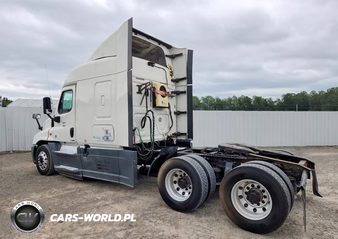 2015 Freightliner Cascadia 125 VIN:3AKJGLD59FSGL2834 - 2