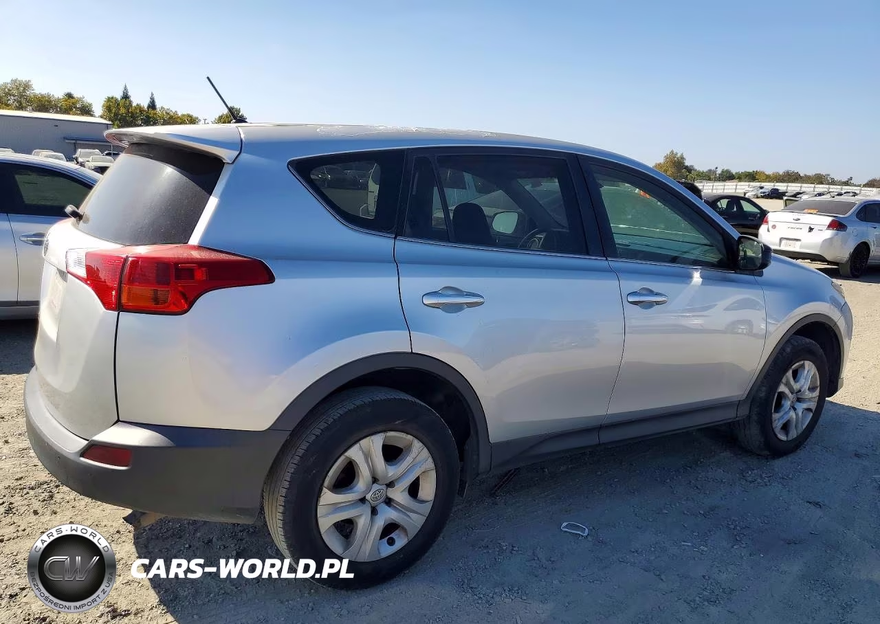 2015 Toyota Rav4 Le VIN:JTMZFREV9FJ024833 - 3