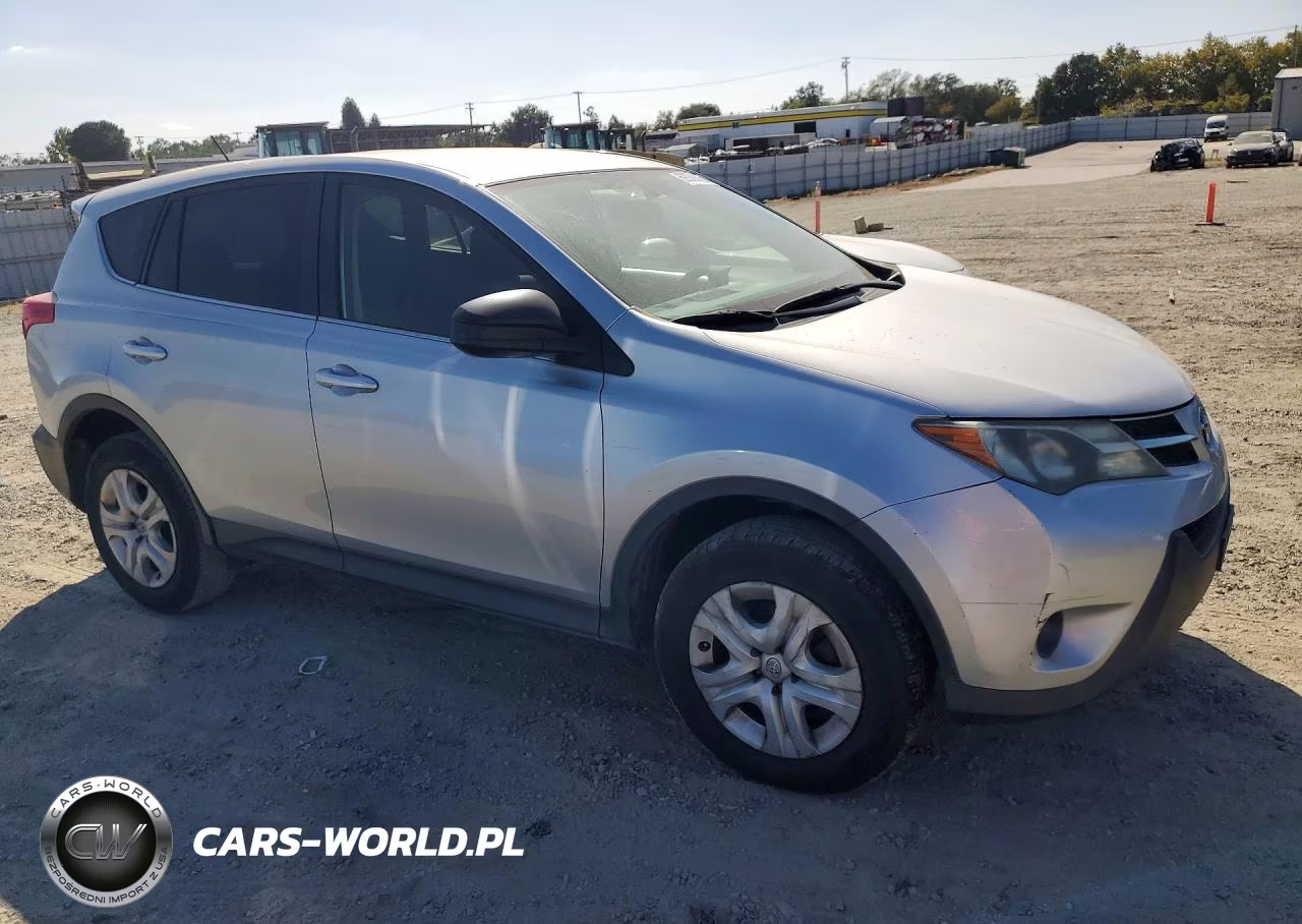 2015 Toyota Rav4 Le VIN:JTMZFREV9FJ024833 - 4